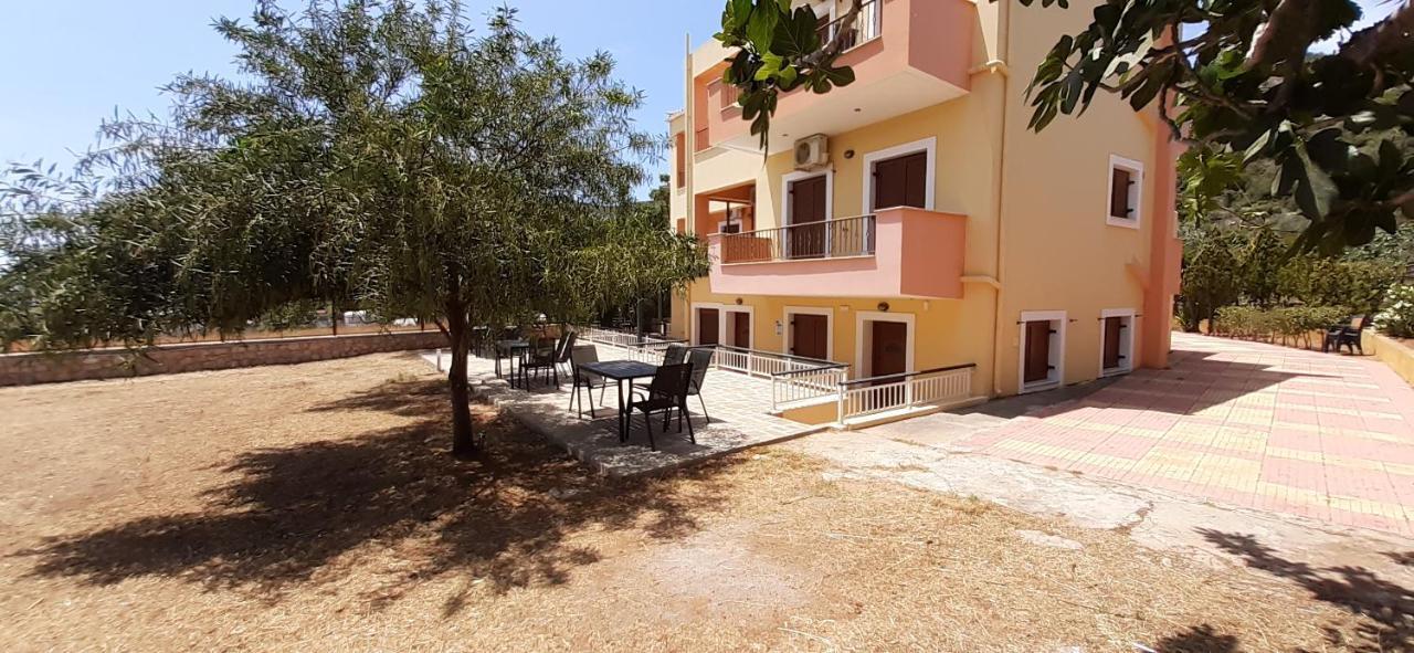 Savvas Apartments Plítra Zewnętrze zdjęcie