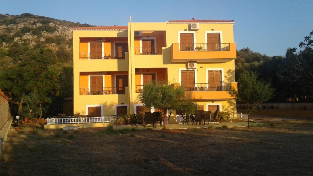 Savvas Apartments Plítra Zewnętrze zdjęcie